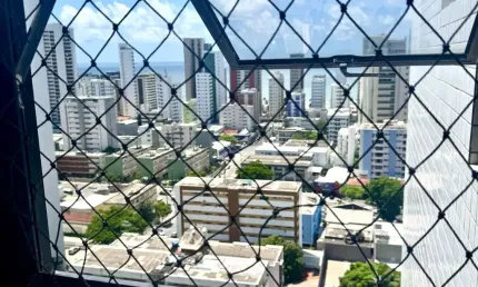 Vendo Apartamento Mobiliado com 2 Quartos (1 Suíte) em Boa Viagem, com 2 Vagas e Lazer Completo