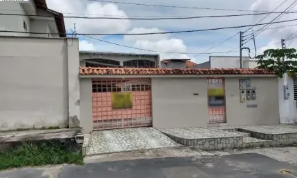 Casa 3 quartos à venda no bairro Parque 10, Manaus Amazonas