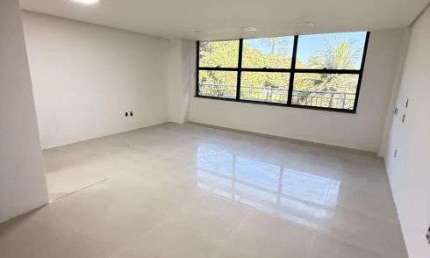 Alugo sala para consultório médico ou Escritório em Gerais - Aleixo Av André Araújo