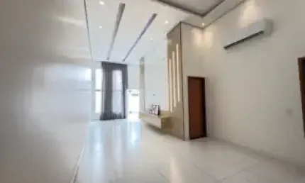 Casa de Alto Padrão no Parque Dez - Financia/ 3 quartos - Semi Mobiliada