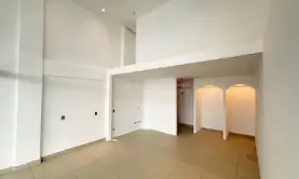 Alugo sala comercial na av ephigenio sales - aleixo