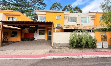 Casa Ampla com 4 Quartos no Condomínio Aldeia dos Marabás – Laranjeiras, Serra/ES