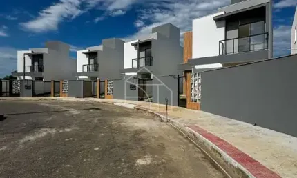 Casa com 4 Quartos (3 Suítes) ao lado do residencial Yahoo