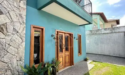 CASA INDIVIDUAL 3Q COM SUITE EM MORADA DE LARANJEIRAS
