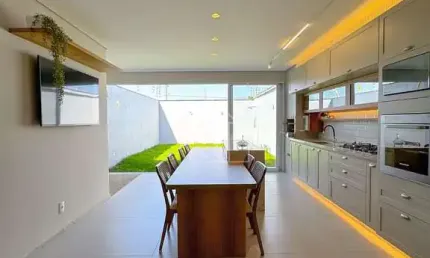 Casa com 3 quartos à venda na Avenida Copacabana, Morada de Laranjeiras, Serra