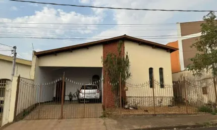 Casa à venda, 4 quartos, 1 suíte, 4 vagas, VILA OLIMPICA - UBERABA/MG