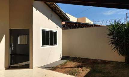 Casa à venda, 1 quarto, 1 suíte, 2 vagas, JARDIM ESPANHA - UBERABA/MG