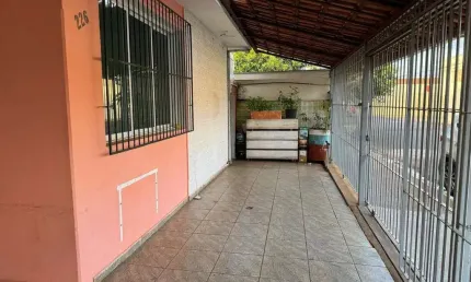 Casa à venda, 3 quartos, 1 suíte, 3 vagas, SÃO BENEDITO - UBERABA/MG