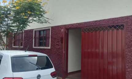 Casa à venda, 3 quartos, 2 vagas, Vila Nossa Senhora Aparecida - UBERABA/MG