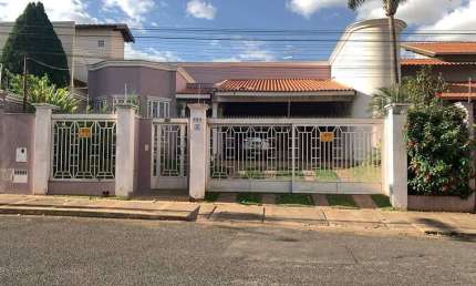 Casa à venda, 4 quartos, 3 suítes, 4 vagas, PARQUE DO MIRANTE - UBERABA/MG