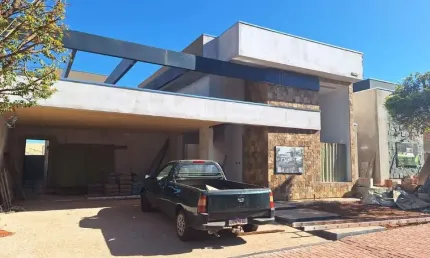Casa Condomínio à venda, 4 quartos, 4 suítes, Estância dos Ipês - UBERABA/MG