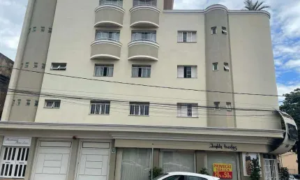 Prédio à venda no São Benedito, Uberaba 