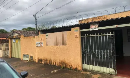 Casa à venda, 5 quartos, 1 suíte, 6 vagas, Parque das Gameleiras - UBERABA/MG