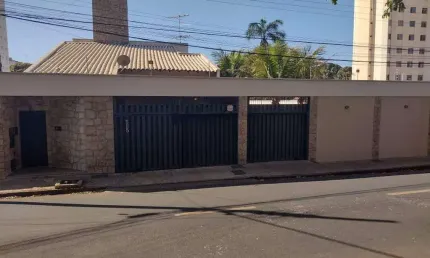 Casa à venda, 4 quartos, 3 suítes, 4 vagas, Nossa Senhora da Abadia - UBERABA/MG