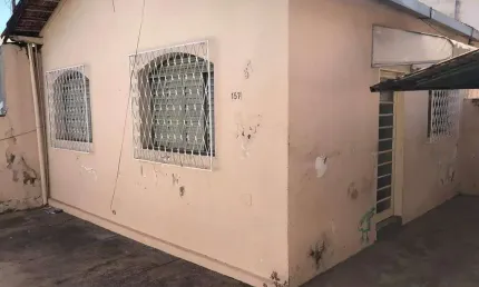 Casa à venda, 2 quartos, 2 vagas, Nossa Senhora da Abadia - UBERABA/MG