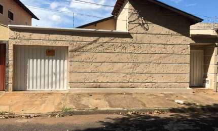 Casa à venda, 3 quartos, 1 suíte, 2 vagas, MANOEL MENDES - UBERABA/MG