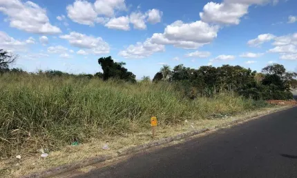 Terreno à venda no Conjunto Manoel Mendes, Uberaba 