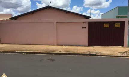 Casa à venda, 3 quartos, Nossa Senhora da Abadia - UBERABA/MG