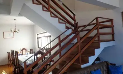 Casa com 5 quartos à venda no Fabrício, Uberaba 