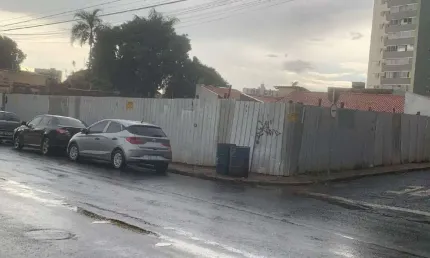 Sala comercial para alugar no Mercês, Uberaba 