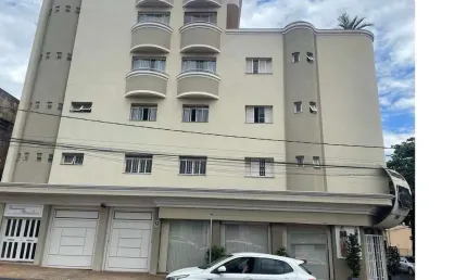 Prédio para alugar no São Benedito, Uberaba 