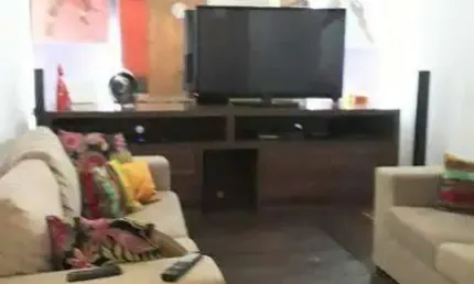 Vende-se excelente casa com apartamento conjugado no bairro parque das américas!