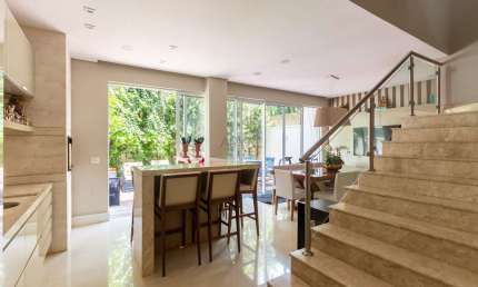 Casa em condomínio fechado com 3 quartos à venda na Rua Antônio Grade, 533, Mercês, Curitiba, 231 m2 por R$ 2.100.000