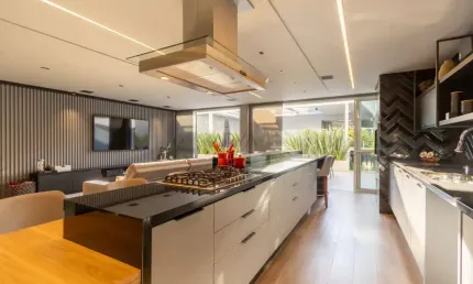 Casa com 4 quartos à venda na Rua Maranhão, 844, Água Verde, Curitiba, 514 m2 por R$ 3.600.000