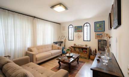 Casa com 3 quartos à venda na Rua Doutor Nelson de Souza Pinto, 709, Ahú, Curitiba, 248 m2 por R$ 1.250.000