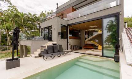 Casa com 6 quartos à venda na Avenida Nelson Luiz Veloso, 179, Prainha, Matinhos, 1100 m2 por R$ 19.000.000