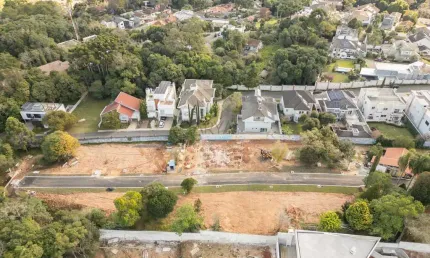 Terreno em condomínio fechado à venda na Rua Francisco Krainski, 255, São Lourenço, Curitiba, 530 m2 por R$ 1.400.000