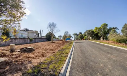 Terreno em condomínio fechado à venda na Rua Francisco Krainski, 255, São Lourenço, Curitiba, 307 m2 por R$ 820.000