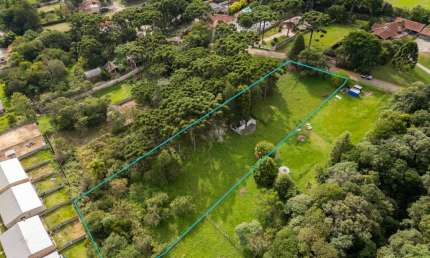 Terreno em condomínio fechado à venda na Rua João Tigrinho de Freitas, 346, Moradias Bom Jesus, Campo Largo, 3018 m2 por R$ 650.000