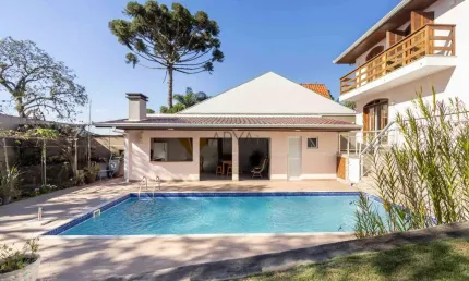 Casa com 4 quartos à venda na Rua João de Lara, 676, São Lourenço, Curitiba, 226 m2 por R$ 1.690.000