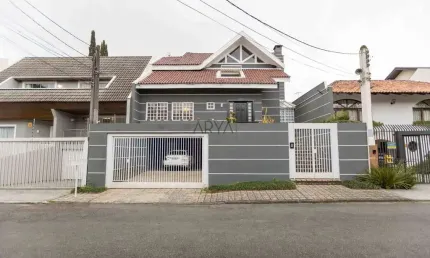 Casa com 3 quartos à venda na Rua Doutor Mohty Domit, 27, Jardim Social, Curitiba, 440 m2 por R$ 2.100.000