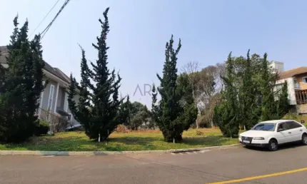 Terreno em condomínio fechado à venda na Rua Pedro Muraro, 50, São João, Curitiba, 777 m2 por R$ 2.190.000