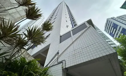 Apartamento com 3 quartos para alugar na Avenida Cônsul Joseph Noujaim, 146, Pina, Recife