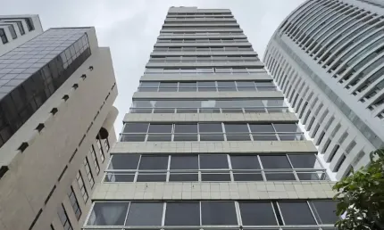 Apartamento com 214 m² 3 quartos sendo 1 suíte e 1 vaga na av boa viagem