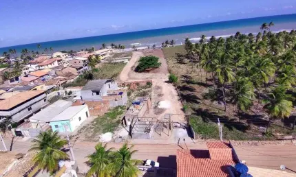Imóvel para venda possui 230 metros quadrados em Porto de Sauípe - Entre Rios - BA