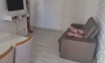 Imóvel para aluguel possui 42 metros quadrados com 2 quartos em Centro - Lauro de Freitas - BA