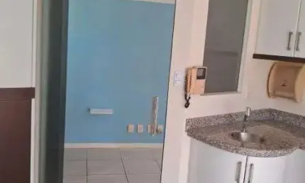 Escritório para venda possui 32 metros quadrados em vilas do atlântico - lauro de freitas - ba