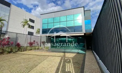 Ponto comercial com 3 salas para alugar no Tabajaras, Uberlândia  por R$ 13.000