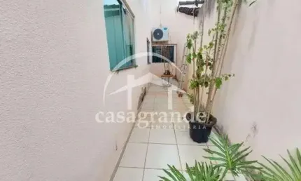 Casa com 3 quartos para alugar na rua das alfazemas, 1, cidade jardim, uberlândia por r$ 3.500