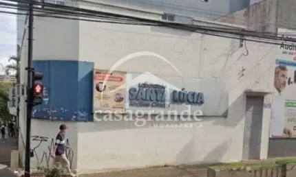 Casa comercial com 7 salas para alugar no Centro, Uberlândia  por R$ 6.000