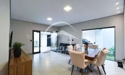 Casa com 3 quartos para alugar no Jardim Colina, Uberlândia  por R$ 7.000
