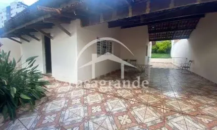 Casa com 3 quartos para alugar no Morada da Colina, Uberlândia  por R$ 3.200