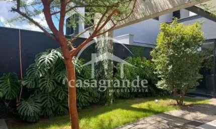 Casa com 3 quartos para alugar no Alto Umuarama, Uberlândia  por R$ 8.000