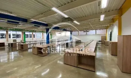 Sala comercial com 10 salas para alugar no Granja Marileusa, Uberlândia  por R$ 57.200