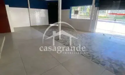 Casa comercial com 1 sala para alugar em Saraiva, Uberlândia  por R$ 2.800