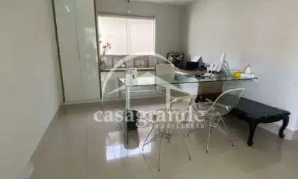 Casa comercial com 7 salas para alugar na Nossa Senhora Aparecida, Uberlândia  por R$ 12.000